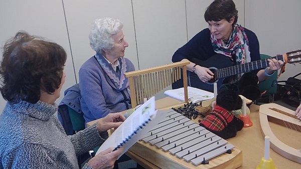 Music Therapy Session Music Therapy Session with Guitar